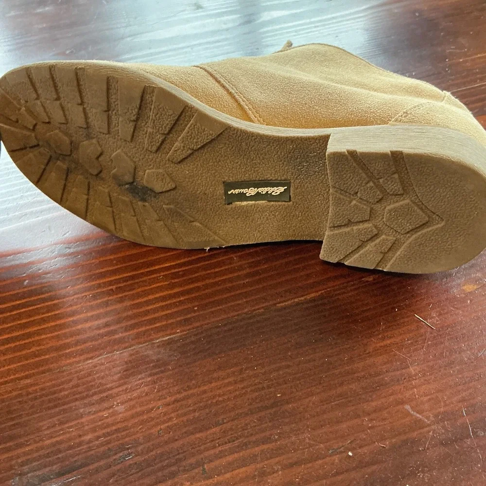 Eddie Bauer Chukka Boots Womens Sz 7M Vega Sand Suede Leather Almond Toe Lace Up